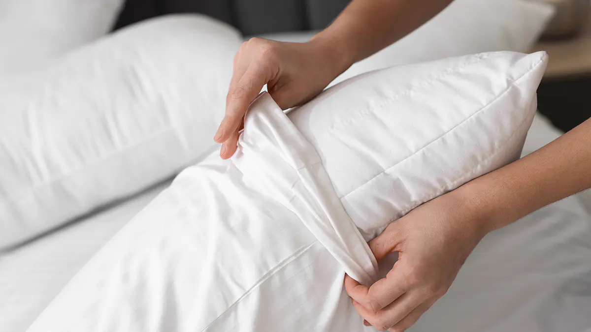 Většina lidí mění ložní prádlo špatně — pravidlo týdenní výměny bylo přehodnoceno